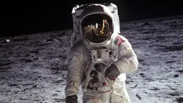 Backdrop to the movie "Apollo 11: The Untold Story" #1146046