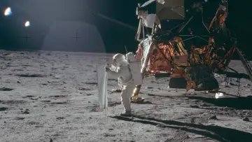 Backdrop to the movie "Apollo 11: The Untold Story" #1146047