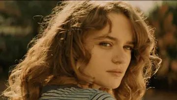 Backdrop to the movie "Summer 