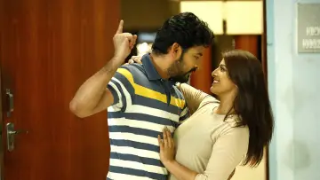 Backdrop to the movie "Kanni Raasi" #1162684