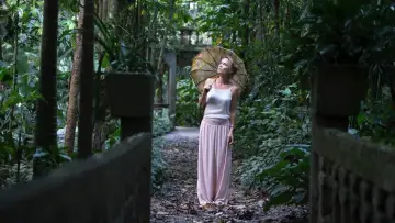 Backdrop to the movie "Celeste" #744092