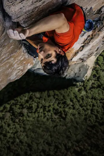 Poster to the movie "Free Solo" #621493