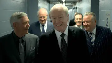Backdrop to the movie "King of Thieves" #356650
