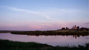 Backdrop to the movie "Atlantis of the Russian North" #1180709