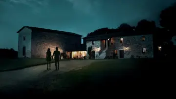 Backdrop to the movie "Welcome Home" #343465