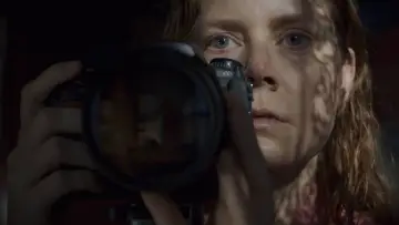 Backdrop to the movie "The Woman in the Window" #307813