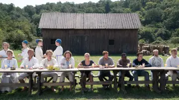 Backdrop to the movie "Midsommar" #235159