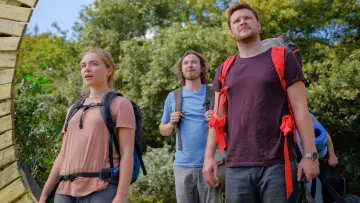 Backdrop to the movie "Midsommar" #235180