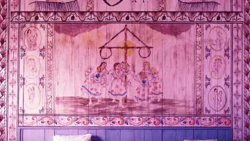 Backdrop to the movie "Midsommar" #589002