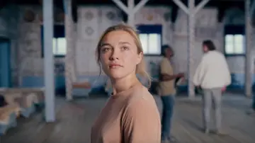 Backdrop to the movie "Midsommar" #589020