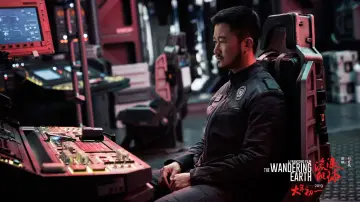 Backdrop to the movie "The Wandering Earth" #38686