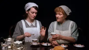 Backdrop to the movie "Downton Abbey" #237814