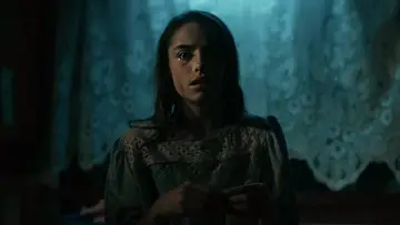 Backdrop to the movie "I