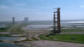 Backdrop to the movie "Apollo 11" #378654