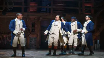 Backdrop to the movie "Hamilton" #569903