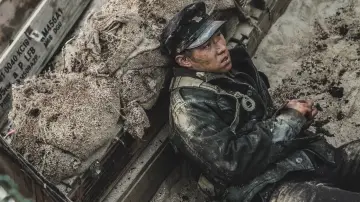 Backdrop to the movie "Battle of Jangsari" #343507
