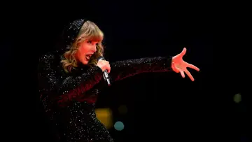 Backdrop to the movie "Taylor Swift: Reputation Stadium Tour" #173923