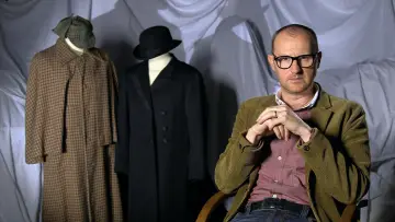 Backdrop to the movie "How to Be Sherlock Holmes: The Many Faces of a Master Detective" #1169757