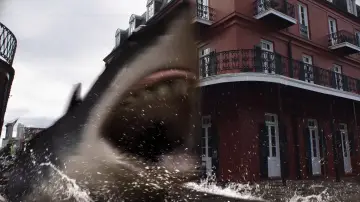 Backdrop to the movie "Big Shark" #1107404