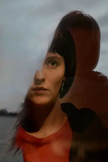 Poster to the movie "Rose Plays Julie" #1623268