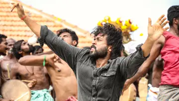 Backdrop to the movie "Soorarai Pottru" #980516