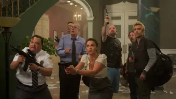 Backdrop to the movie "Flypaper" #998990