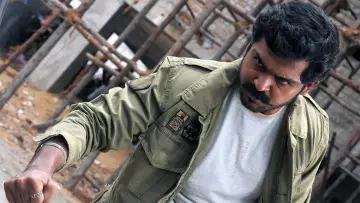 Backdrop to the movie "Siruthai" #1150975