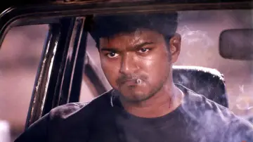 Backdrop to the movie "Ghilli" #1100755