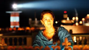 Backdrop to the movie "Ghilli" #1100781