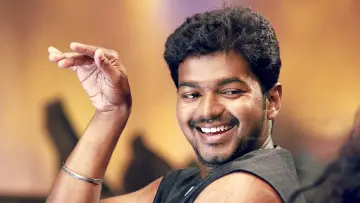 Backdrop to the movie "Ghilli" #1100805