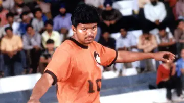 Backdrop to the movie "Ghilli" #1100827