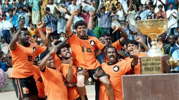 Backdrop to the movie "Ghilli" #1100829
