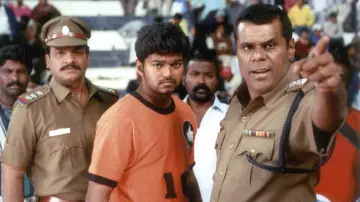 Backdrop to the movie "Ghilli" #1100831