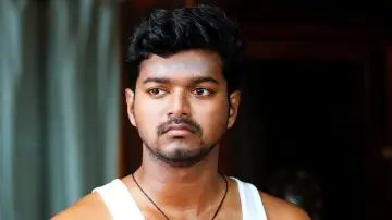Backdrop to the movie "Ghilli" #1100844
