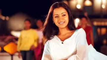 Backdrop to the movie "Ghilli" #1100862