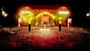 Backdrop to the movie "AC/DC: Live at River Plate" #417662