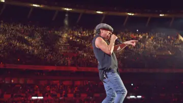 Backdrop to the movie "AC/DC: Live at River Plate" #417666