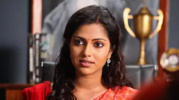 Backdrop to the movie "Deiva Thirumagal" #831086
