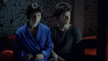 Backdrop to the movie "Mauvais Sang" #865867