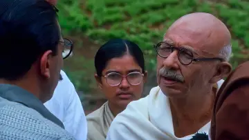 Backdrop to the movie "Hey Ram" #1158766