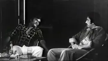 Backdrop to the movie "Aval Appadithan" #1149755