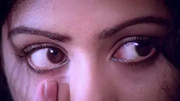 Backdrop to the movie "Varumayin Niram Sivappu" #1158352