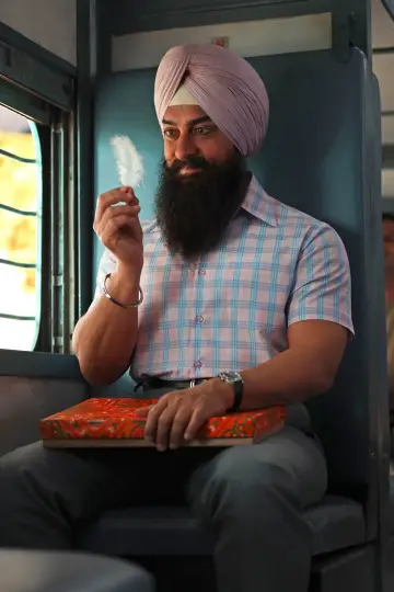 Poster to the movie "Laal Singh Chaddha" #411674