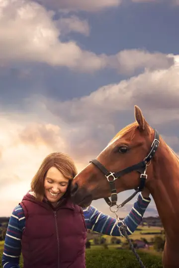 Poster to the movie "Dream Horse" #942084