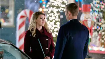 Backdrop to the movie "Merry & Bright" #745752