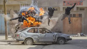 Backdrop to the movie "Rogue Warfare" #446036