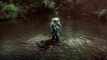 Backdrop to the movie "Spaceman" #409252