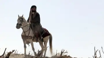 Backdrop to the movie "Hussein Who Said No" #942034