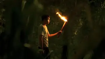 Backdrop to the movie "KKN: Curse of the Dancing Village" #1056531