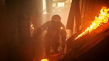Backdrop to the movie "Firefighters" #784807